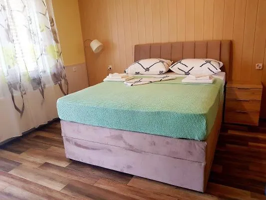 Ara-kata Lägenhet Baška