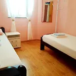 شقة Ara-kata باشْكا