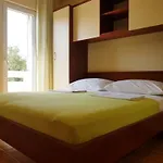 شقة Ara-kata