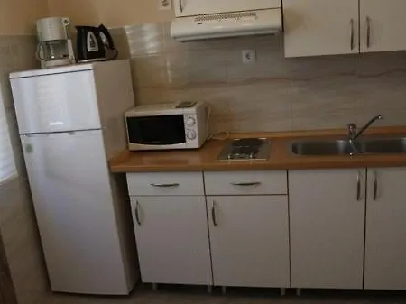 Apartament Ara-kata *