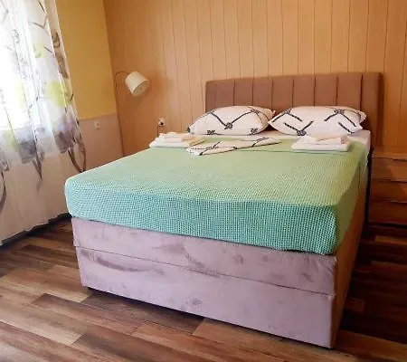 Ara-kata Lägenhet Baška